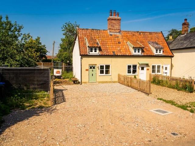 House for sale in Bedingfield, Suffolk