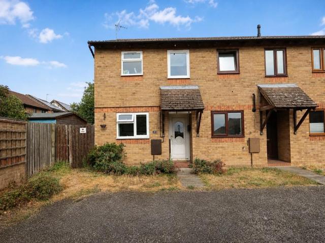 House for sale in Burton Latimer