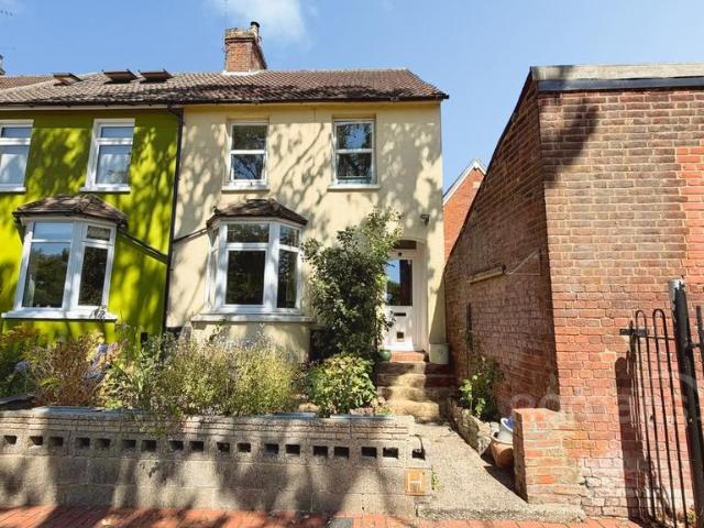 House for sale in Cargate, Aldershot