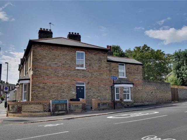 House for sale in London Borough of Lewisham, Greater London