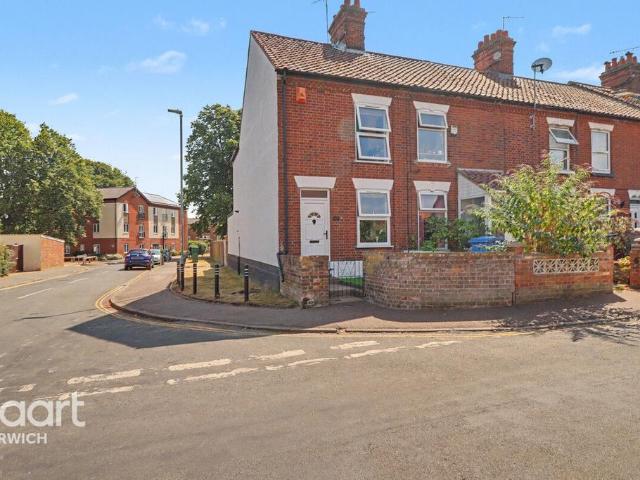 House for sale in Heigham Grove, East Bank