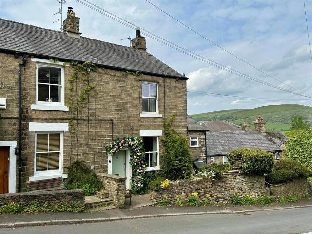 House for sale in Charlesworth, East Midlands