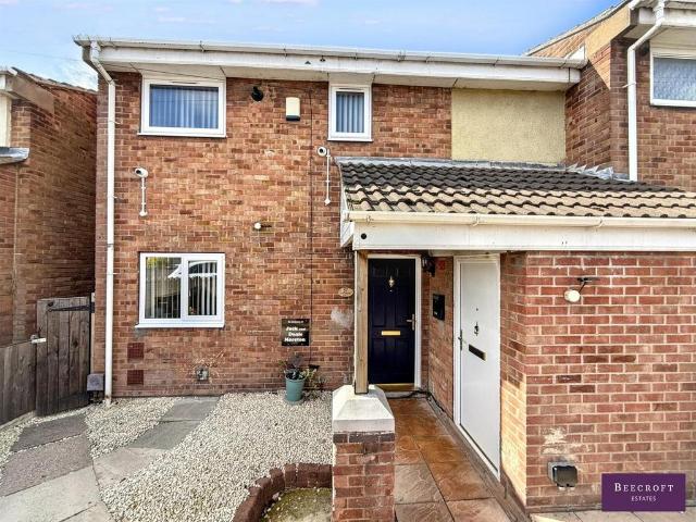 House for sale in Darfield, South Yorkshire