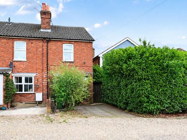 House for sale in College Town, Sandhurst