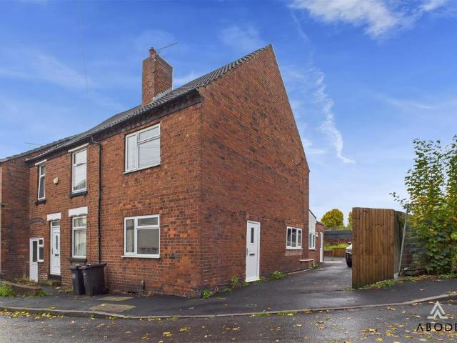 House for sale in Cradley, West Midlands
