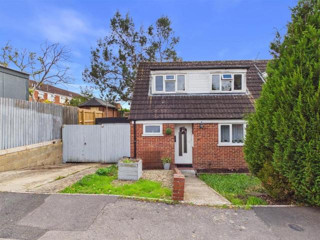 House for sale in Kingsway, Gloucester