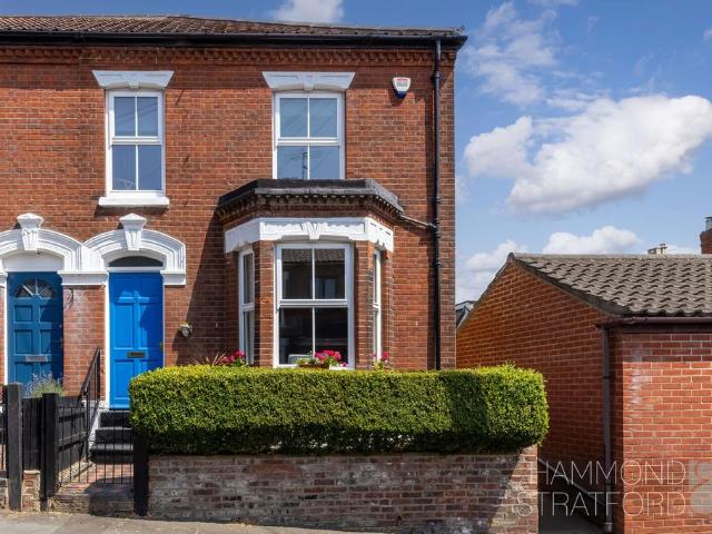 House for sale in Heigham Grove, East Bank