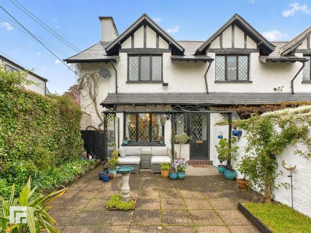 House for sale in Gwaelod-y-garth, Wales