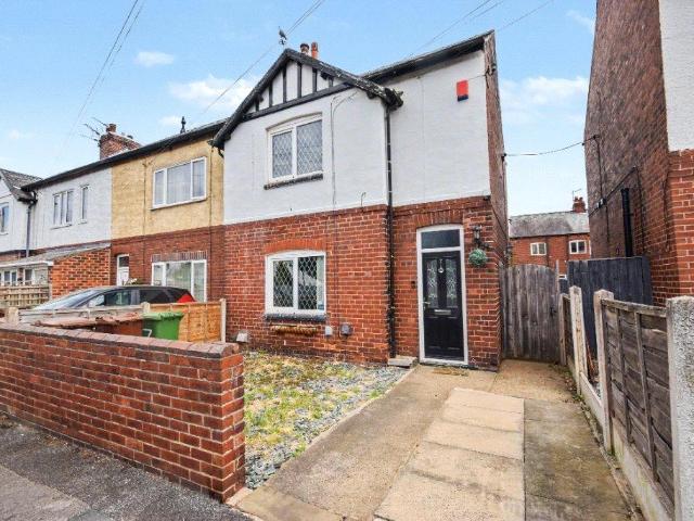 House for sale in Normanton and Altofts, Altofts