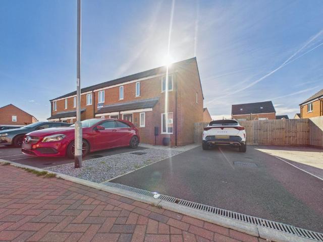 House for sale in Cardea, Peterborough