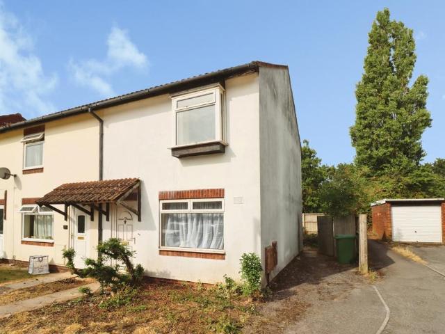 House for sale in Barrs Court, Cadbury Heath
