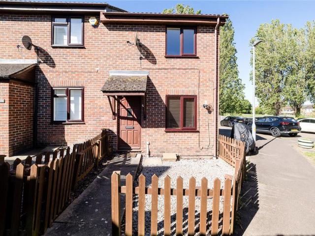 House for sale in Lambourne, Epping