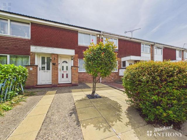 House for sale in Aston Clinton, Buckinghamshire