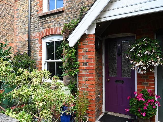 House for sale in Horsham, West Sussex