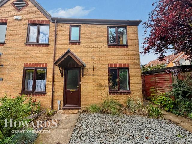 House for sale in Stokesby, Norfolk