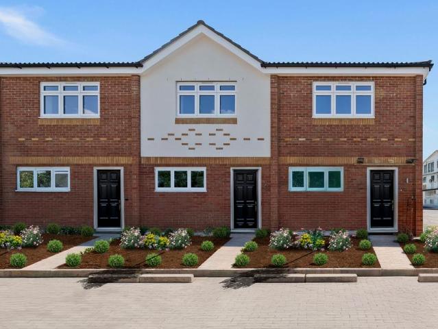 House for sale in Worcester Park, Greater London