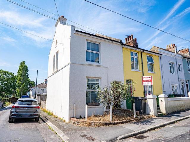 House for sale in Silverhill, Guestling Green