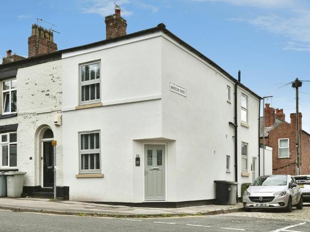 Flat for sale in Bollinbrook, Macclesfield