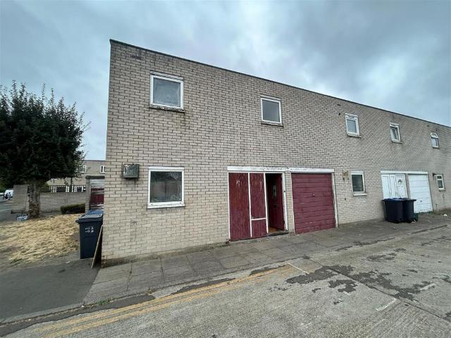 House for sale in London Borough of Merton, Mitcham