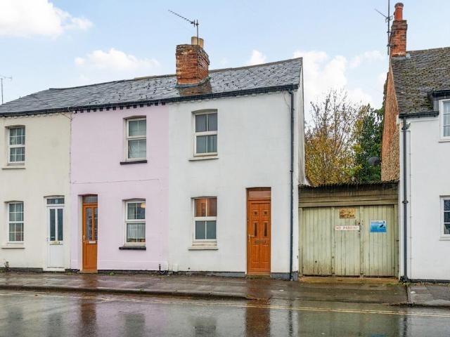 House for sale in The Slade, Oxfordshire