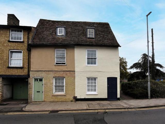House for sale in Eaton Ford, Huntingdonshire