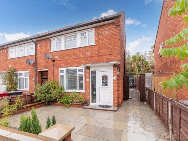 House for sale in Slough