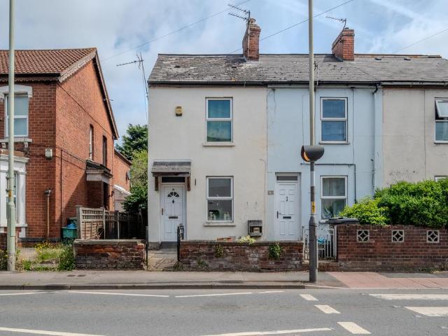 House for sale in Chequers, Gloucester