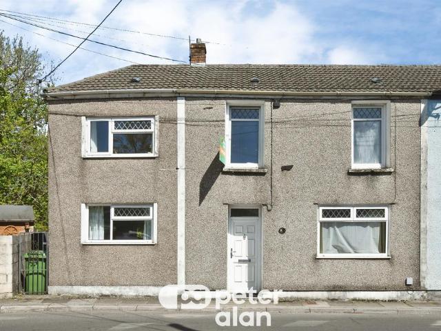 House for sale in Robertstown, Aberdare