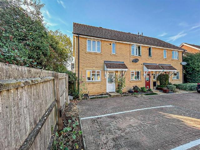 House for sale in Highfields Caldecote, Arrington