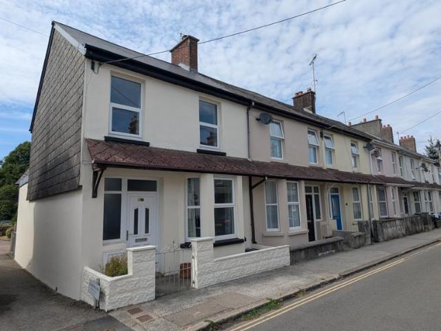 House for sale in Weir Quay, Devon