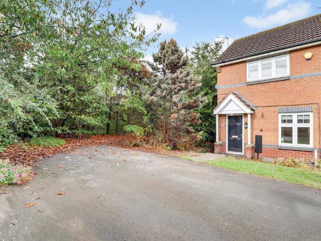 House for sale in Barton In Fabis, East Midlands