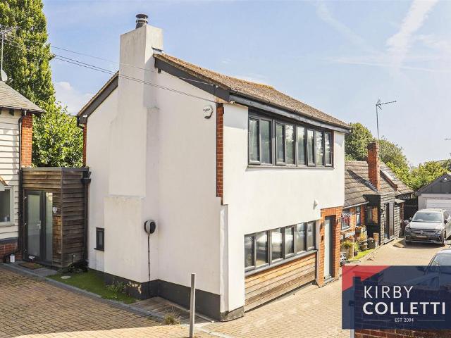 House for sale in Broxbourne, Hertfordshire