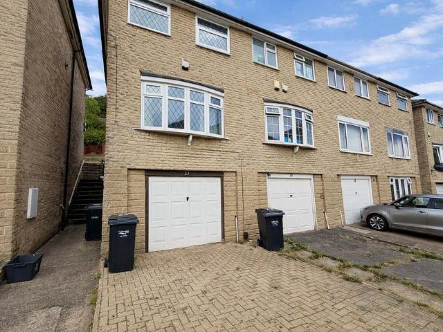 House for sale in Exley, Siddal