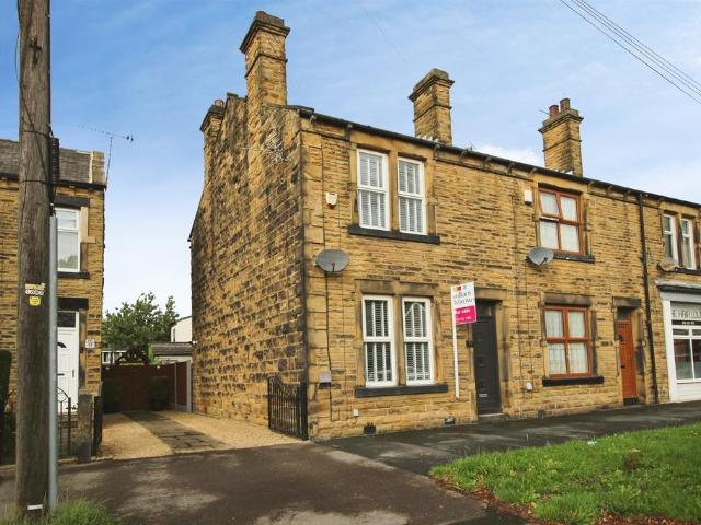 House for sale in Tingley, West Yorkshire