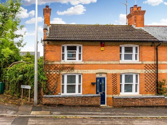 House for sale in Rushden