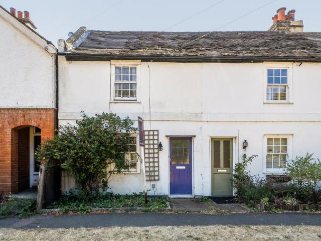 House for sale in London Borough of Merton, Mitcham