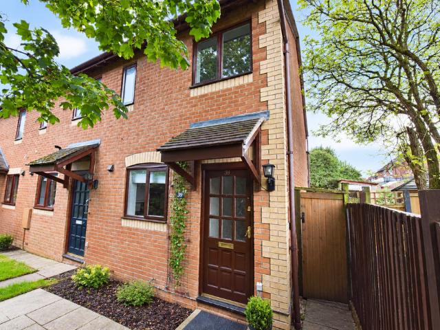 House for sale in Kingswinford, West Midlands