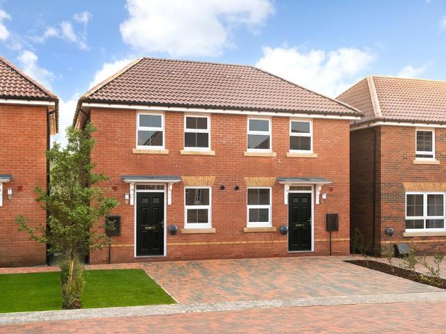 House for sale in Tingley, West Yorkshire