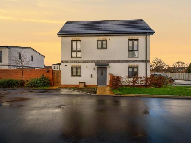 House for sale in Attenborough, East Midlands