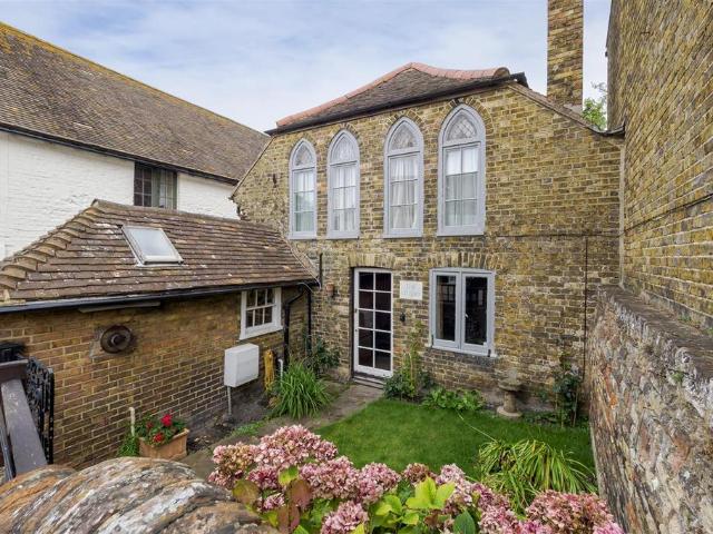 House for sale in Sandwich, Ash