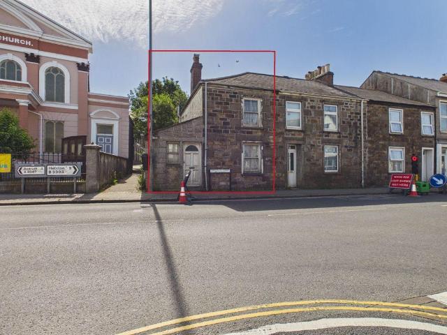 House for sale in Roseworthy, Cornwall