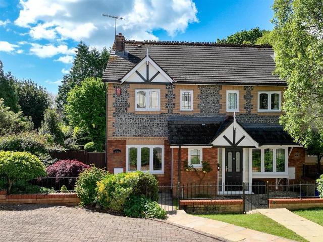 House for sale in Blackpill, Nangreaves