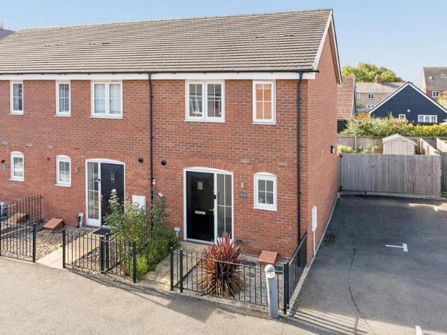 House for sale in Steppingley Gardens, Flitwick