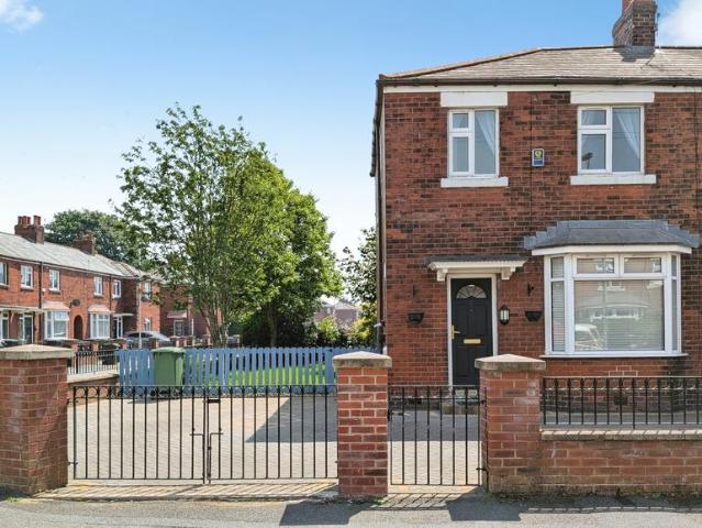 House for sale in Pendock, Greater Manchester