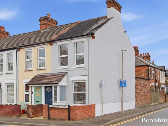 House for sale in Navestock Side, Essex