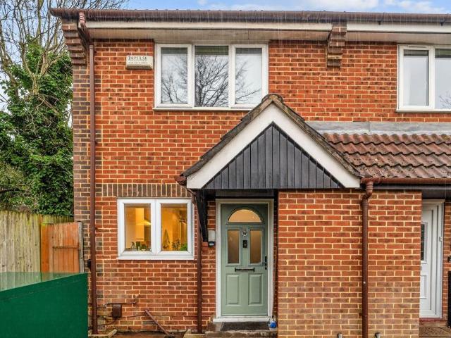 House for sale in London Borough of Lewisham, Forest Hill