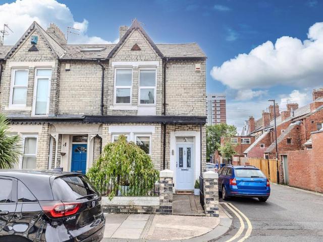 House for sale in Byker, Tyne And Wear