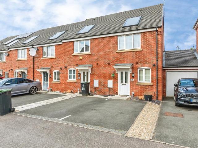 House for sale in Rushden