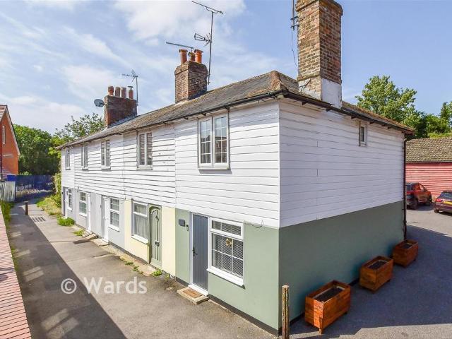 House for sale in Cranbrook & Sissinghurst, Sandown Park