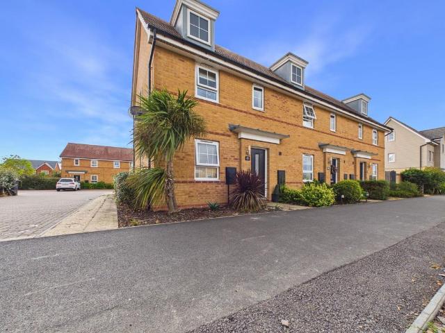 House for sale in Hampton Gardens, Peterborough